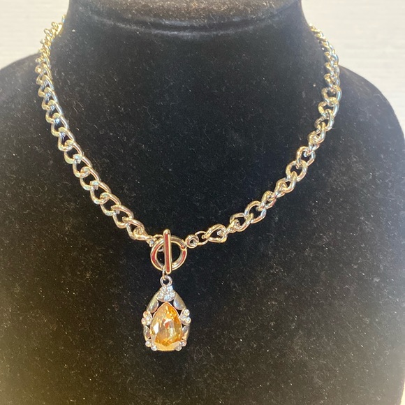 NWT Chloe Faux Amethyst w/Rhinestones Pendant w/Heavy Silvertone Link Chain - Picture 1 of 4